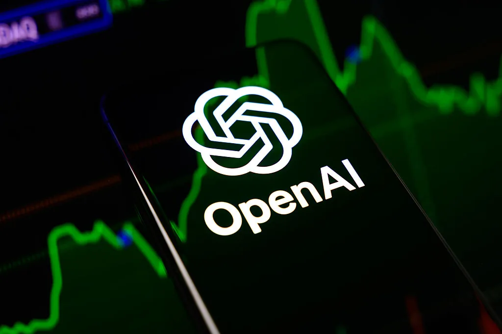 核心事件:OpenAI先给员工“变现通道”|新闻截图 核心事件:OpenAI先给员工“变现通道”